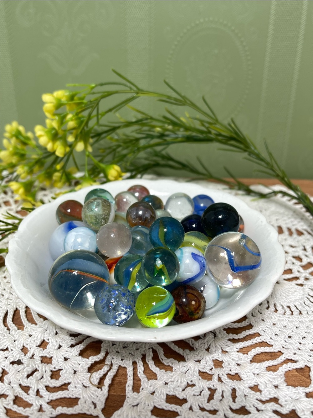 Glass Marbles Lot Mixed Colors And Sizes Swirls 25 Vintage